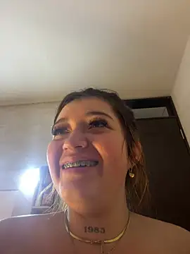 Karina Leon online show from July 2026 03:23:01 AM