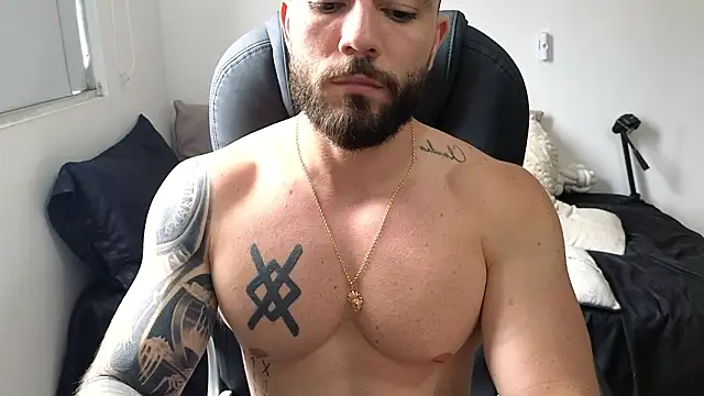 Isaac Carter online show from March 2026 08:08:02 PM