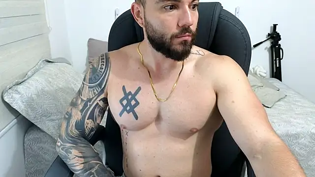 Snapshot of Isaac_Carter chatting on April 2026 11:04:02 AM Isaac Carter online show from April 2026 11:04:02 AM