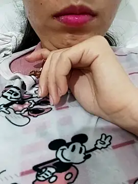 saraaxx1 online show from February 2026 08:49:01 PM