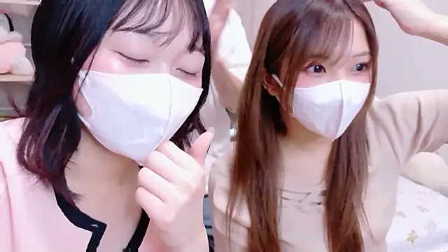 Rodrigues Lucas online show from September 2025 05:52:02 AM