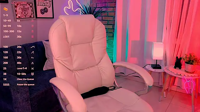 beautifulchleo online show from October 2025 01:22:01 AM