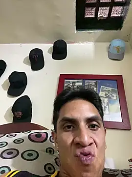 Snapshot of Monkey_uchiha777 chatting on March 2025 10:37:01 PM Monkey uchiha777 online show from March 2025 10:37:01 PM