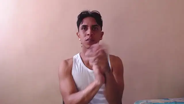 Snapshot of Monkey_uchiha777 chatting on October 2025 05:32:01 PM Monkey uchiha777 online show from October 2025 05:32:01 PM