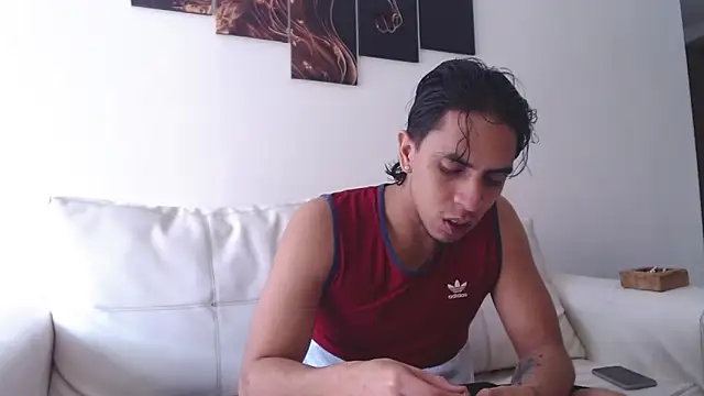 Monkey uchiha777 online show from February 2026 06:34:02 PM