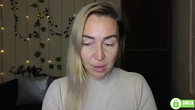 Snapshot of Kiss_julli88I chatting on November 2025 06:40:02 PM Kiss julli88I online show from November 2025 06:40:02 PM