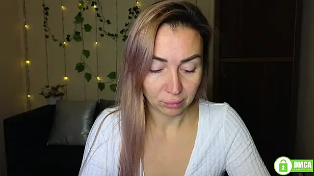 Snapshot of Kiss_julli88I chatting on November 2025 06:23:02 PM Kiss julli88I online show from November 2025 06:23:02 PM