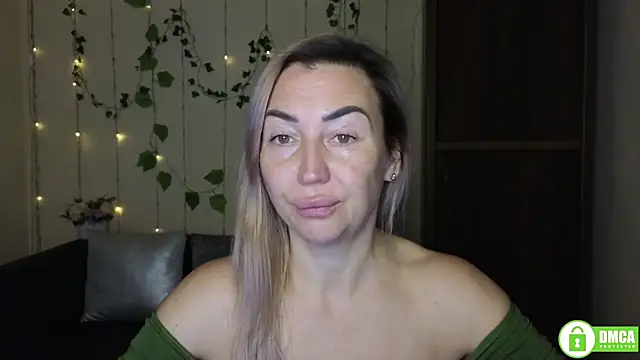 Snapshot of Kiss_julli88I chatting on November 2025 06:29:01 PM Kiss julli88I online show from November 2025 06:29:01 PM