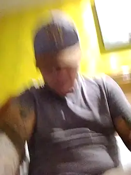 Snapshot of Brianmexboy chatting on September 2025 09:00:01 AM Brianmexboy online show from September 2025 09:00:01 AM