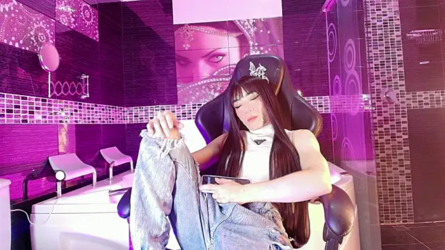 Snapshot of Small_Hot19 chatting on May 2026 09:49:02 AM Small Hot19 online show from May 2026 09:49:02 AM