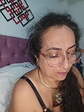 AlessandraLeroy online show from May 2026 02:07:01 AM