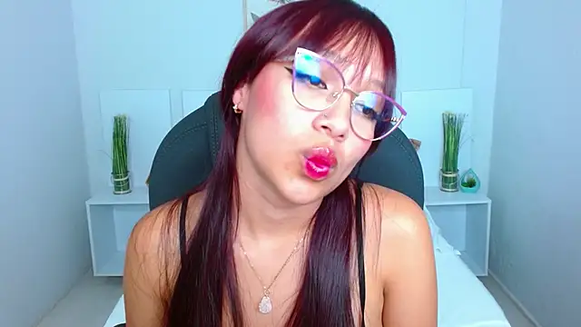 Snapshot of sharon_rosse__ chatting on March 2025 03:31:02 PM sharon rosse online show from March 2025 03:31:02 PM