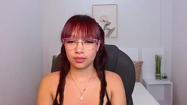 Snapshot of sharon_rosse__ chatting on March 2025 12:04:02 PM sharon rosse online show from March 2025 12:04:02 PM