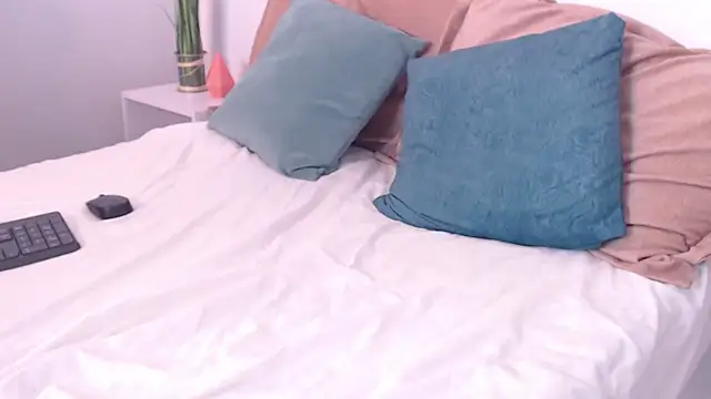 Snapshot of sharon_rosse__ chatting on March 2025 03:09:01 PM sharon rosse online show from March 2025 03:09:01 PM