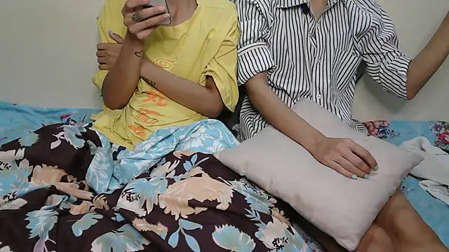 NaughtyThrouple007 online show from November 2025 05:48:02 PM