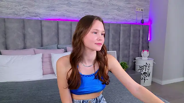 AmeliRoyse online show from March 2025 09:06:02 PM