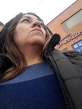 Luna-nevada online show from October 2025 11:17:01 AM