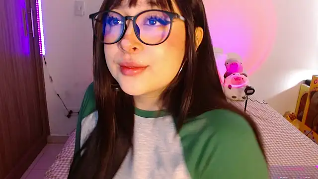 Snapshot of Oliviargf chatting on April 2026 12:25:01 PM Oliviargf online show from April 2026 12:25:01 PM