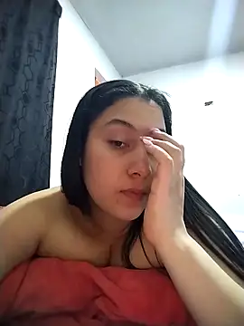 Snapshot of esmeralda_jadees chatting on December 2025 04:06:02 AM esmeralda jadees online show from December 2025 04:06:02 AM