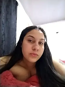 Snapshot of esmeralda_jadees chatting on January 2026 01:05:02 PM esmeralda jadees online show from January 2026 01:05:02 PM