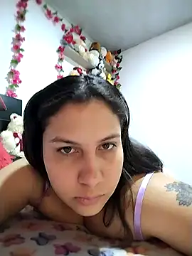 Snapshot of esmeralda_jadees chatting on April 2026 06:38:01 PM esmeralda jadees online show from April 2026 06:38:01 PM