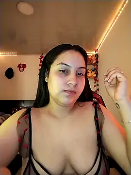 esmeralda jadees online show from May 2026 08:25:01 PM