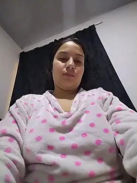 esmeralda jadees online show from May 2026 02:27:02 PM