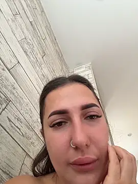 AleksandraRich online show from May 2026 01:00:01 AM