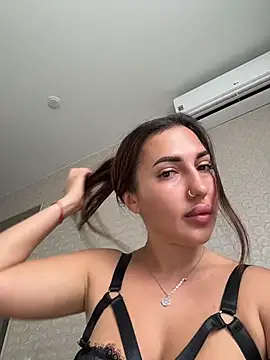 AleksandraRich online show from May 2026 05:01:02 AM