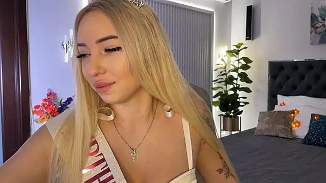 OhMyEmma online show from October 2025 01:36:02 AM