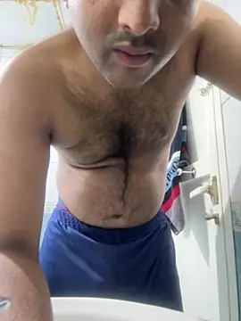 Snapshot of MIRTHICK2002 chatting on March 2025 08:32:02 AM MIRTHICK2002 online show from March 2025 08:32:02 AM