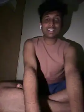 Snapshot of MIRTHICK2002 chatting on March 2025 10:44:01 PM MIRTHICK2002 online show from March 2025 10:44:01 PM