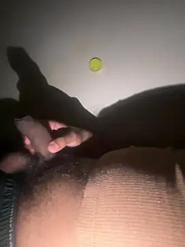 Snapshot of MIRTHICK2002 chatting on March 2025 02:08:01 AM MIRTHICK2002 online show from March 2025 02:08:01 AM