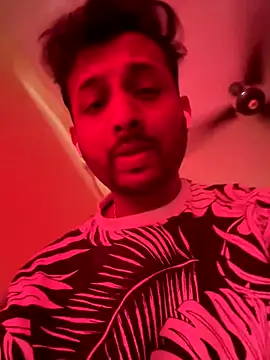 Snapshot of MIRTHICK2002 chatting on October 2025 08:50:02 AM MIRTHICK2002 online show from October 2025 08:50:02 AM