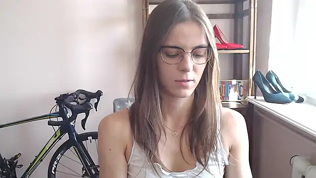 love megi online show from May 2026 01:29:02 PM