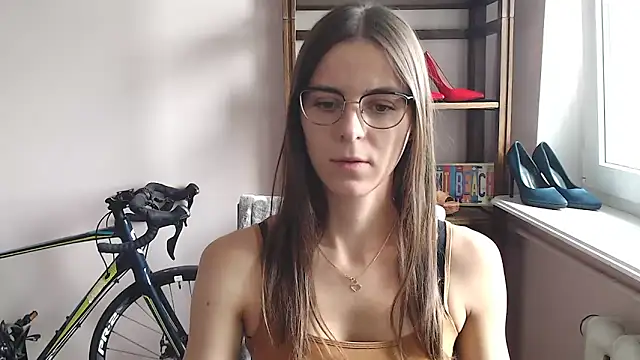 love megi online show from June 2026 01:35:02 PM