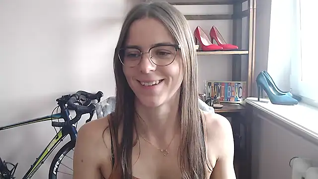 love megi online show from June 2026 01:36:01 PM