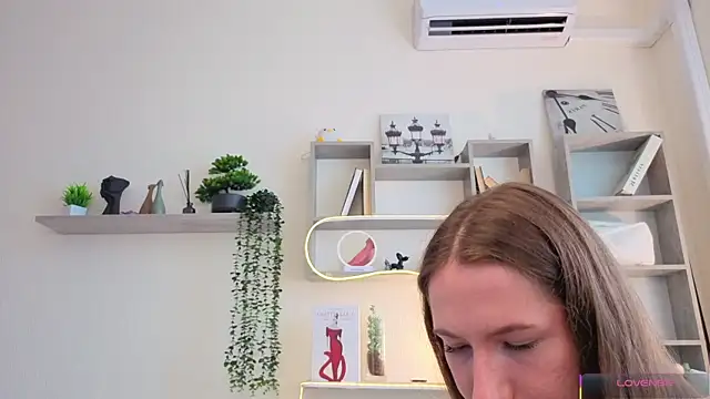 Kira mindnes online show from July 2026 06:08:01 AM