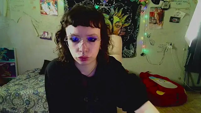 Snapshot of Lil_foxxx chatting on July 2026 11:36:01 AM Lil foxxx online show from July 2026 11:36:01 AM
