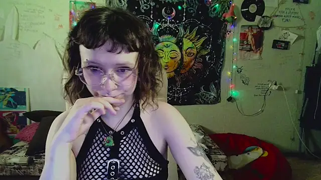 Snapshot of Lil_foxxx chatting on July 2026 01:36:02 PM Lil foxxx online show from July 2026 01:36:02 PM