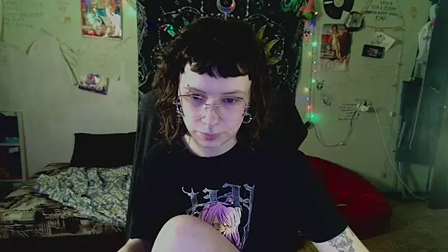Snapshot of Lil_foxxx chatting on July 2026 10:39:01 AM Lil foxxx online show from July 2026 10:39:01 AM