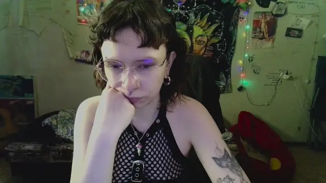 Snapshot of Lil_foxxx chatting on July 2026 09:38:02 AM Lil foxxx online show from July 2026 09:38:02 AM