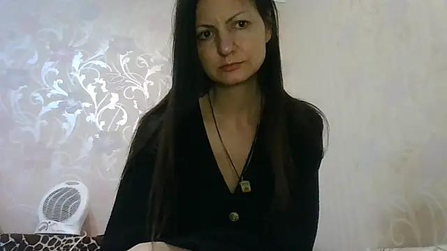 AliseWats online show from November 2025 06:29:02 PM