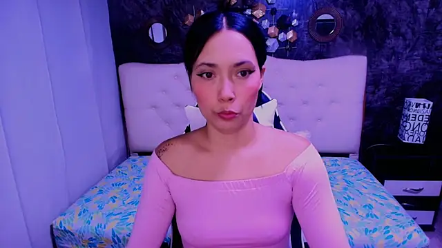  LiilyWong online show from September 2025 05:42:01 AM