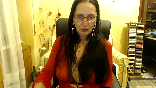 Snapshot of RobertaFox69 chatting on December 2025 08:16:02 PM RobertaFox69 online show from December 2025 08:16:02 PM