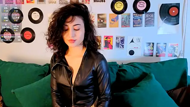 Maya Rogerss online show from July 2026 06:20:01 PM