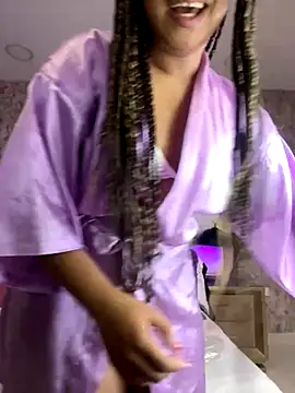 Snapshot of AlesiaCooper chatting on October 2025 08:08:02 PM AlesiaCooper online show from October 2025 08:08:02 PM