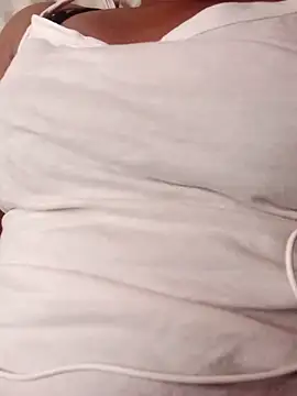 Snapshot of naughtyreva chatting on March 2025 09:05:01 AM naughtyreva online show from March 2025 09:05:01 AM