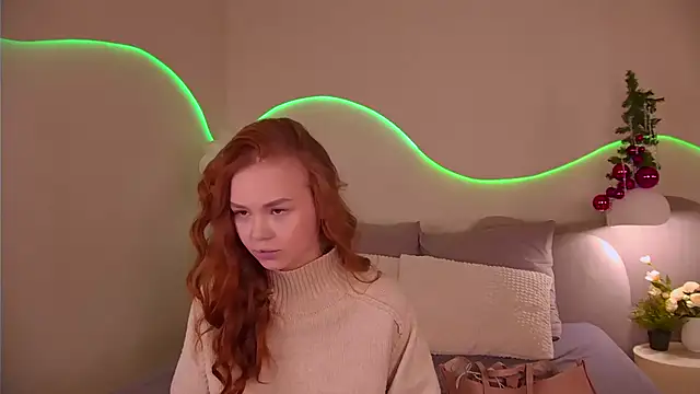 MiraBliss online show from December 2025 06:34:02 PM