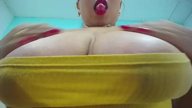 CristinaStarx online show from May 2026 12:57:02 PM